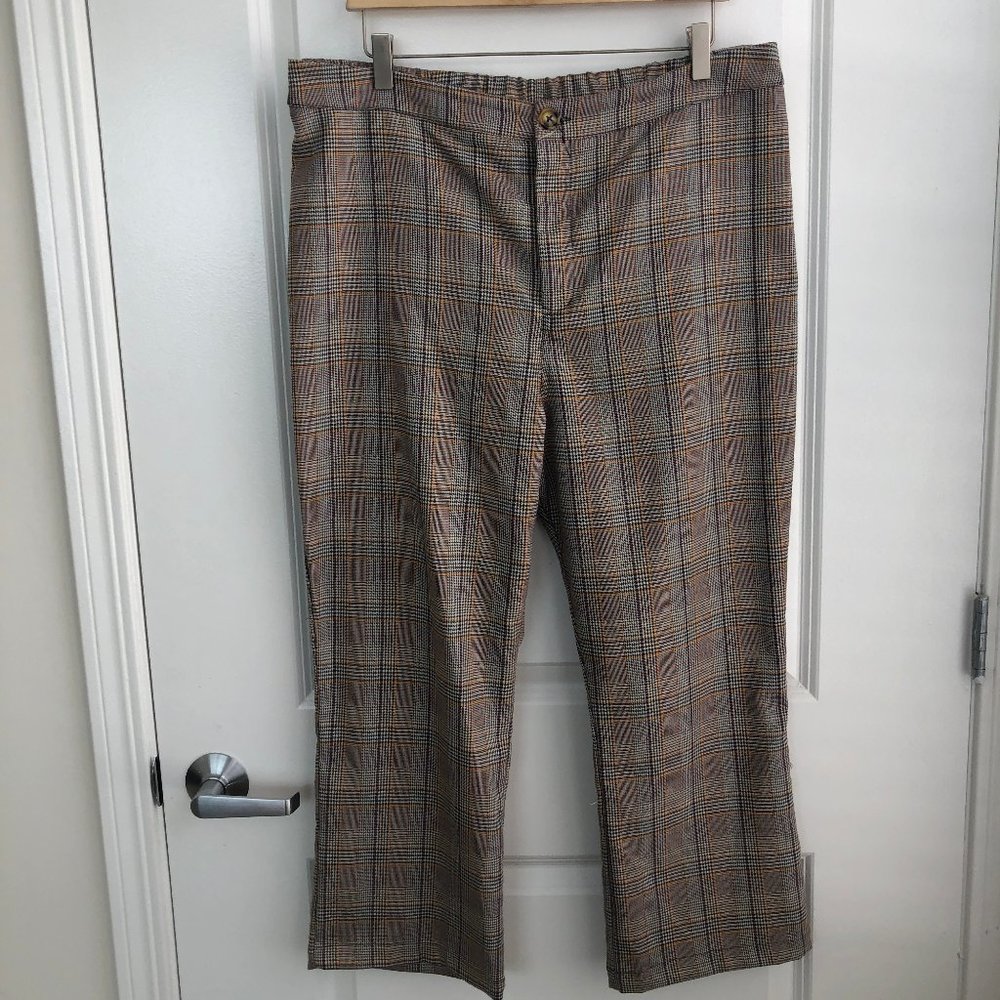 Plaid Cropped Trousers